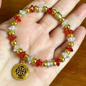 Rustic Cuff Gorgeous Faceted Crystal Stainless Goldtone Logo Stretch Bracelet